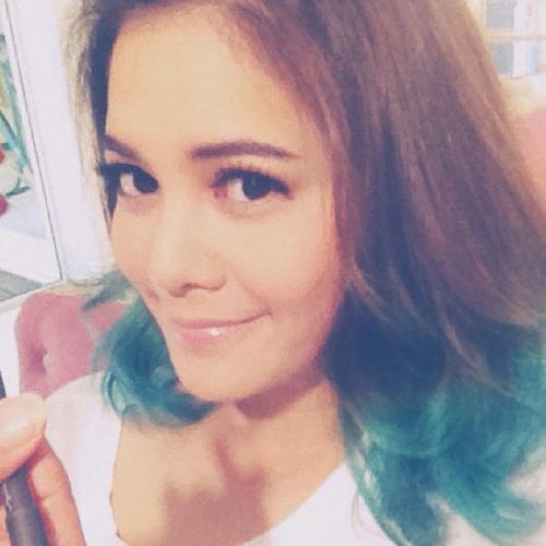 ชอล์กเปลี่ยนสีผม