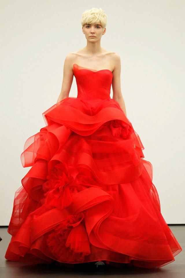 ชุดแต่งงาน VERA WANG SPRING 2013