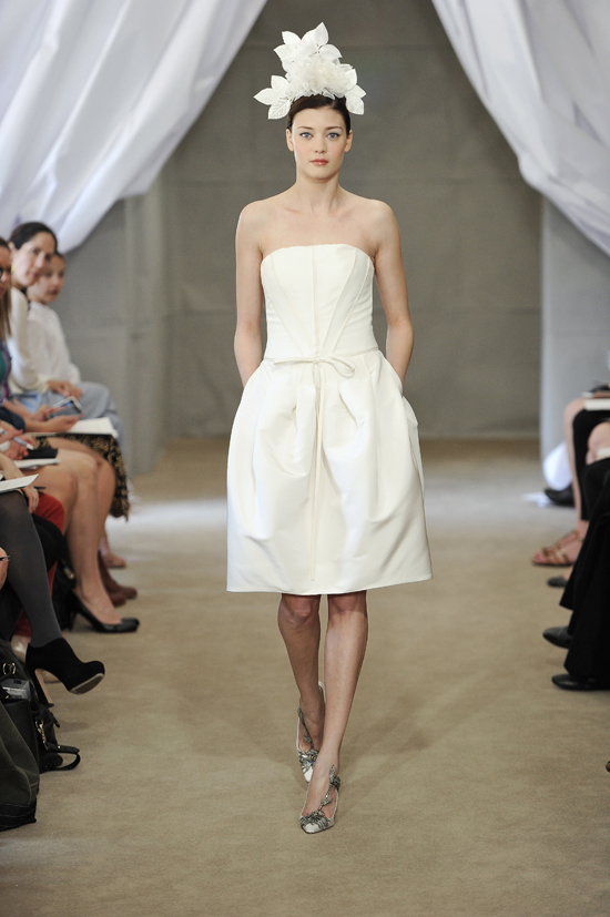 ชุดแต่งงาน CAROLINA HERRERA 2013