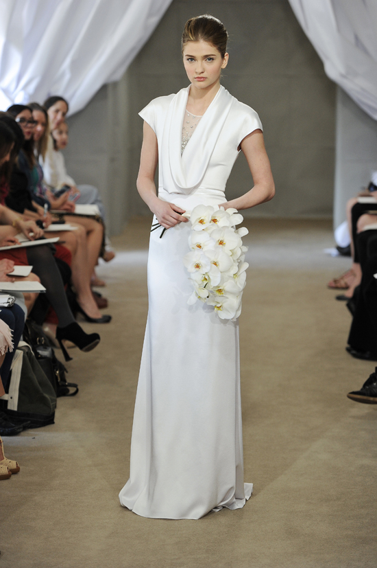 ชุดแต่งงาน CAROLINA HERRERA 2013