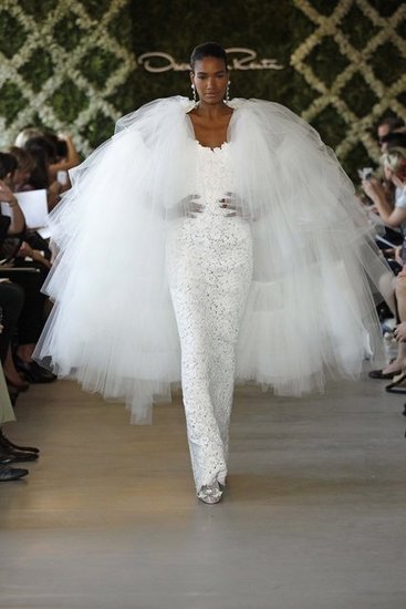 ชุดแต่งงาน OSCAR DE LE RENTA 2013