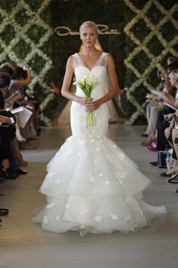 ชุดแต่งงาน OSCAR DE LE RENTA 2013