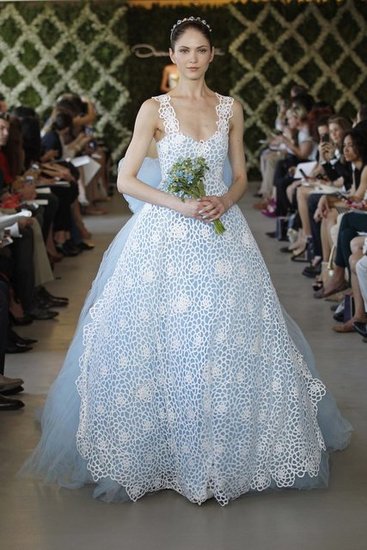 ชุดแต่งงาน OSCAR DE LE RENTA 2013