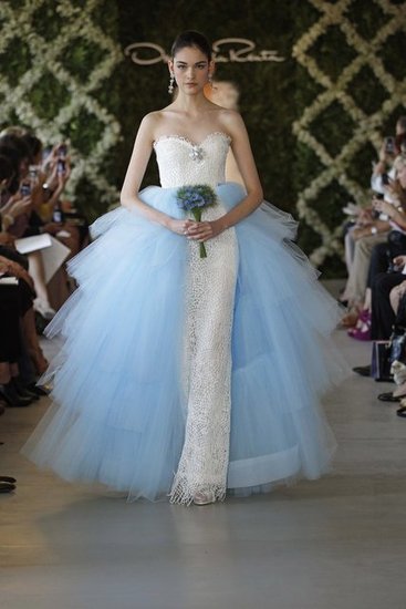 ชุดแต่งงาน OSCAR DE LE RENTA 2013