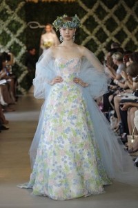 ชุดแต่งงาน OSCAR DE LE RENTA 2013