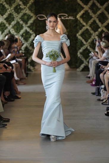 ชุดแต่งงาน OSCAR DE LE RENTA 2013