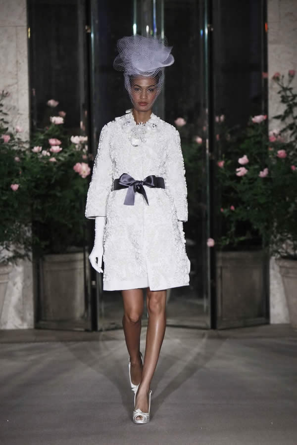 ชุดแต่งงาน OSCAR DE LE RENTA