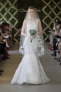 ชุดแต่งงาน OSCAR DE LE RENTA 2013