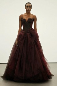 ชุดแต่งงาน VERA WANG SPRING 2013