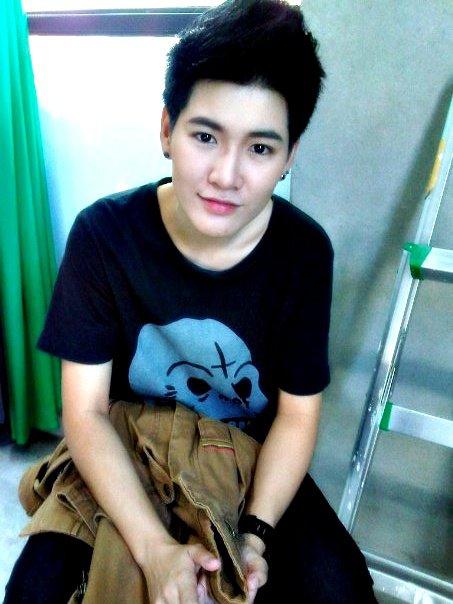 ทรงผมทอม