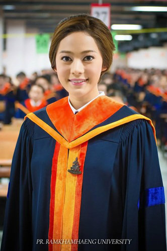 ทรงผมรับปริญญา