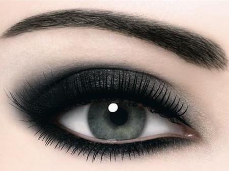 eyeliner