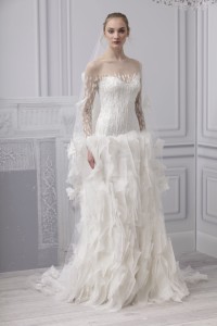 ชุดแต่งงาน MONIQUE LHUILLIER 2013