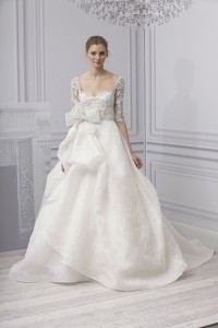 ชุดแต่งงาน MONIQUE LHUILLIER 2013